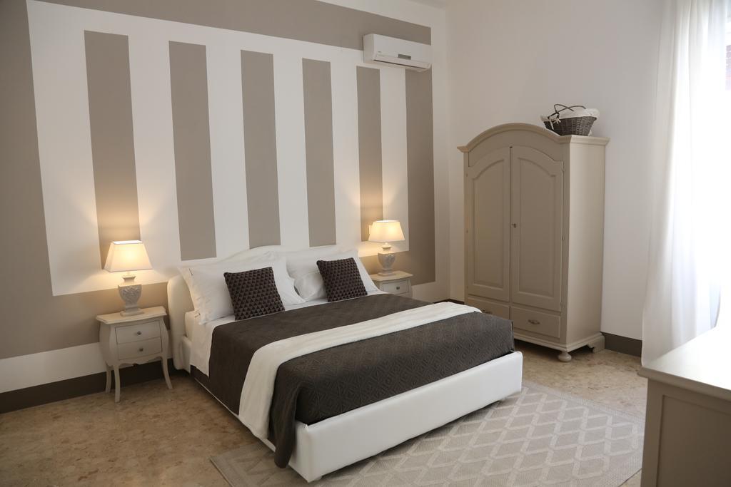 レッチェ Dimi House Bed & Breakfast エクステリア 写真
